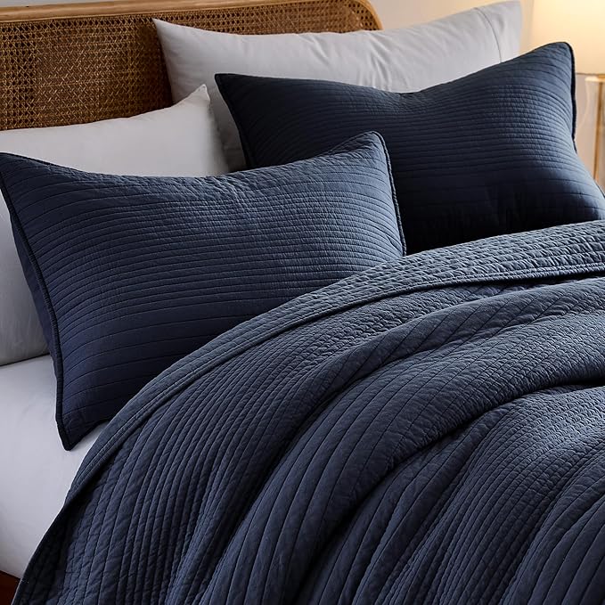 palassio Striped Navy Blue 100% Cotton Quilt King Size Bedding Sets, Lightweight Crinkly Channel Pick Stitch Textured Bedspread Soft Shabby Chic Farmhouse Country Coverlet for All Season, 2 Shams
